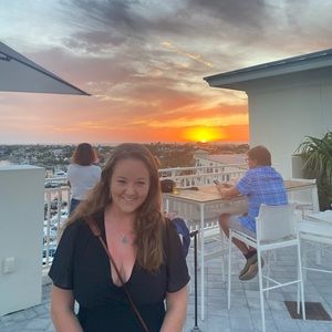 Meet your Posher, Lorah